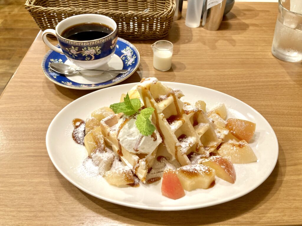 鶴ヶ峰カフェトロッコのワッフル