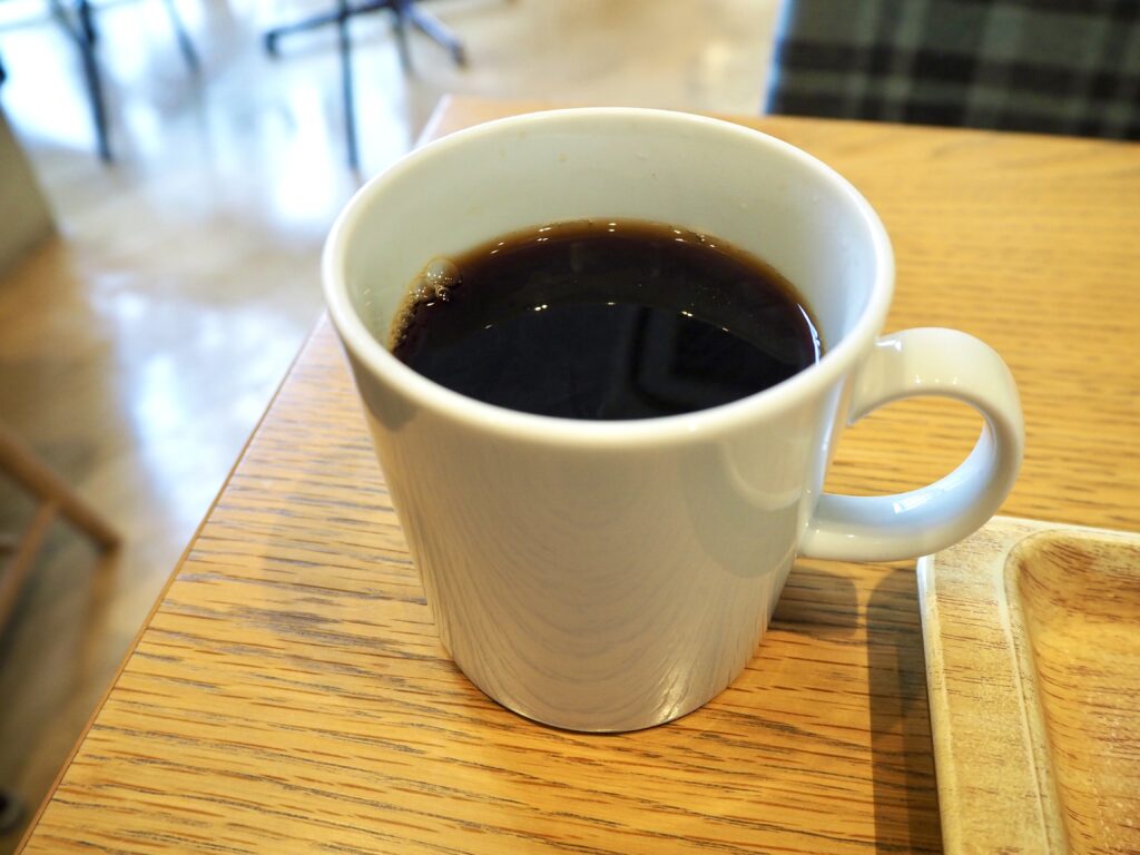 鶴ヶ峰のパン屋|ベーカリーベースのコーヒー