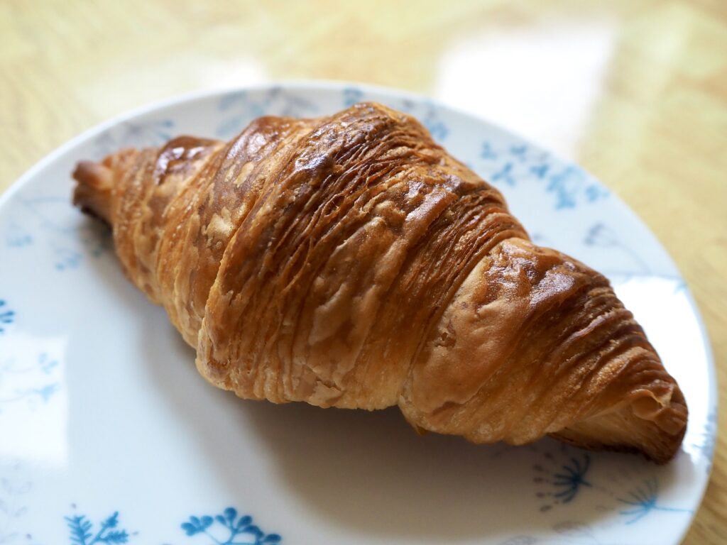 くろのぱんクロワッサン