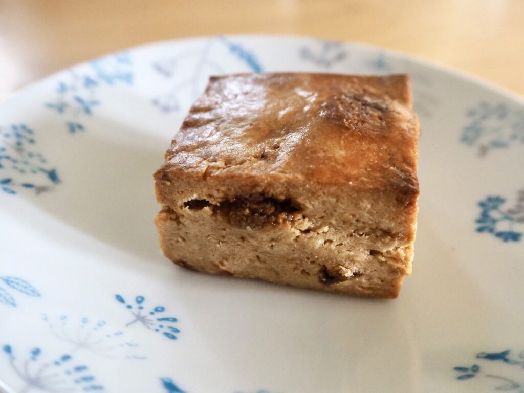 鶴ヶ峰 限定パン くろのビーナッツスコーン