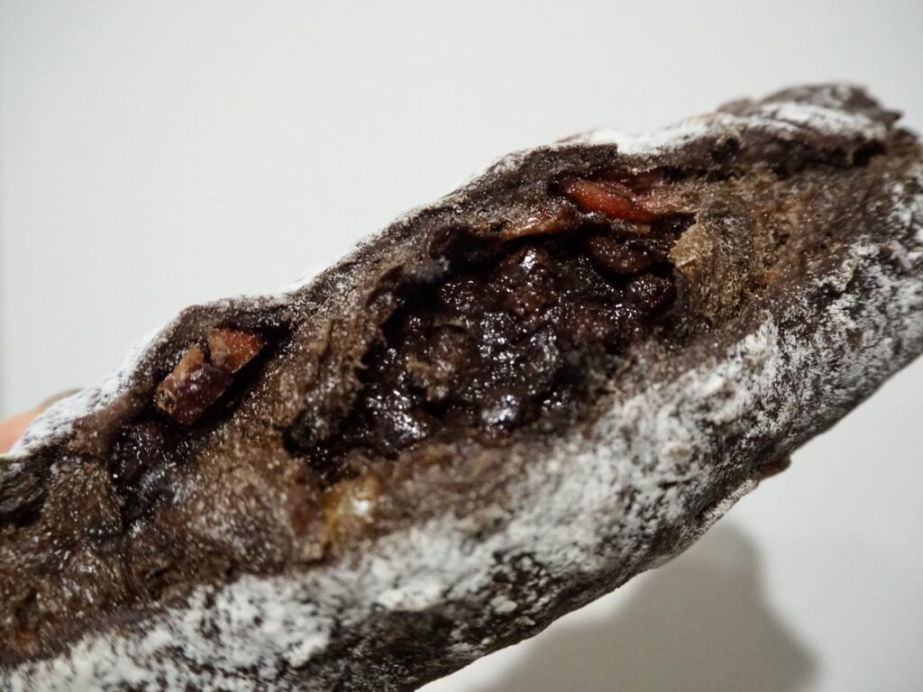 鶴ヶ峰 限定パン くろのショコラバケット