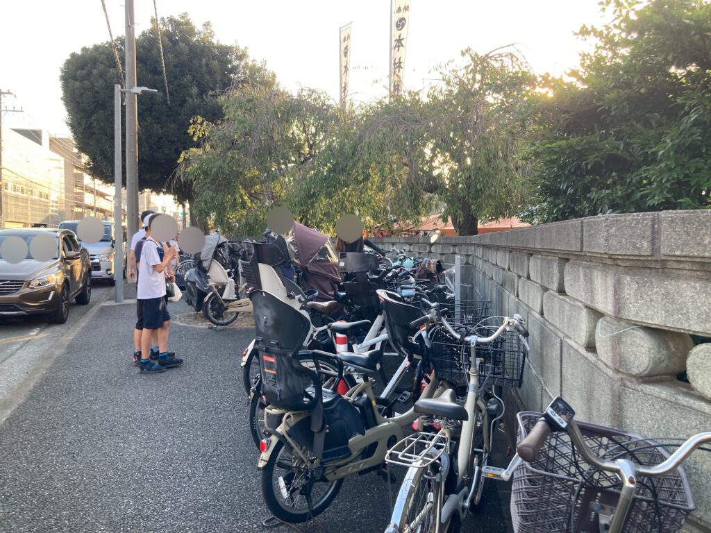 二俣川の本村神社　駐輪場・駐車場はなし