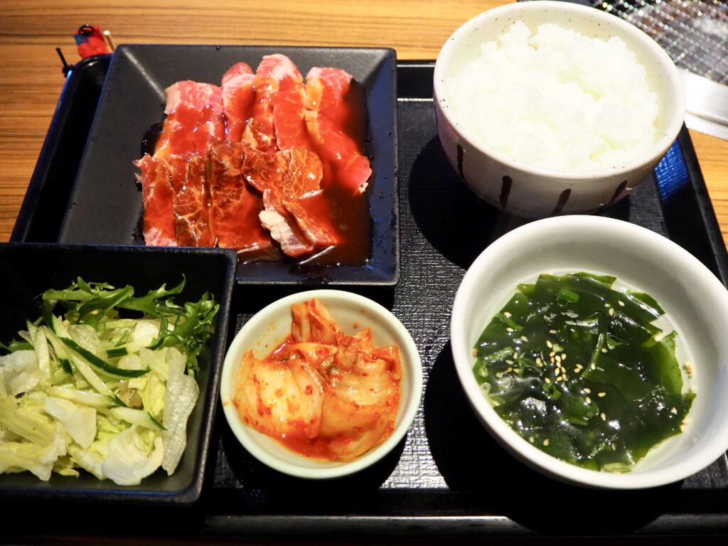 焼肉いちばん　上カルビ＋やわらか牛ハラミ定食