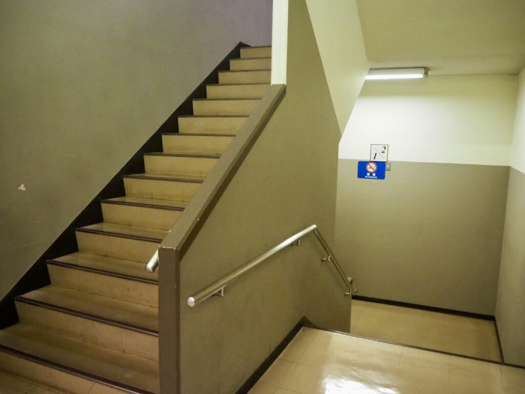 相鉄ムービル　解体