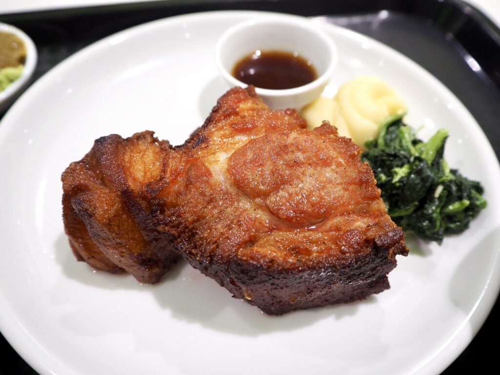 マロリーポークステーキジョイナステラス二俣川店の日和山