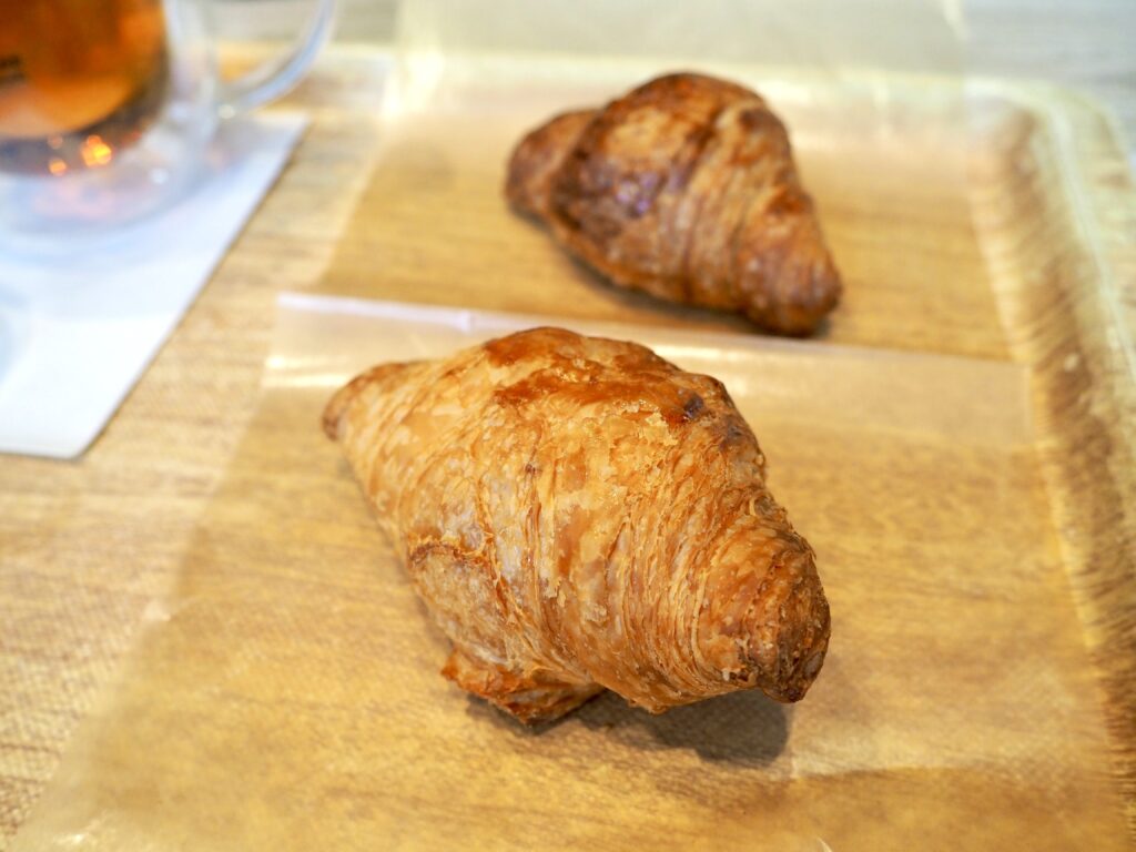 ベーカリーベース クロワッサン