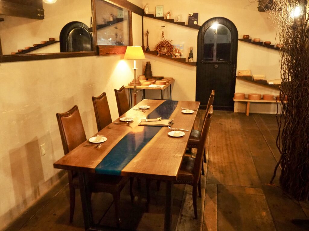 二俣川にあるピザ屋「ヘクトパスカル」の雰囲気