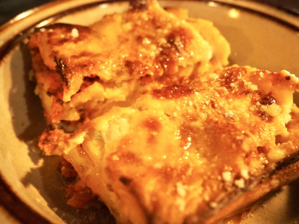 二俣川にあるピザ屋「ヘクトパスカル」のラザニア