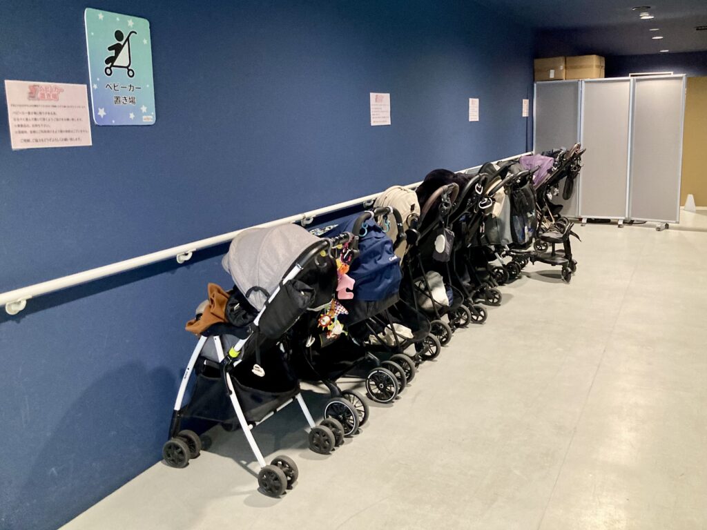 ハピピランド横浜アソビル店のベビーカー置き場