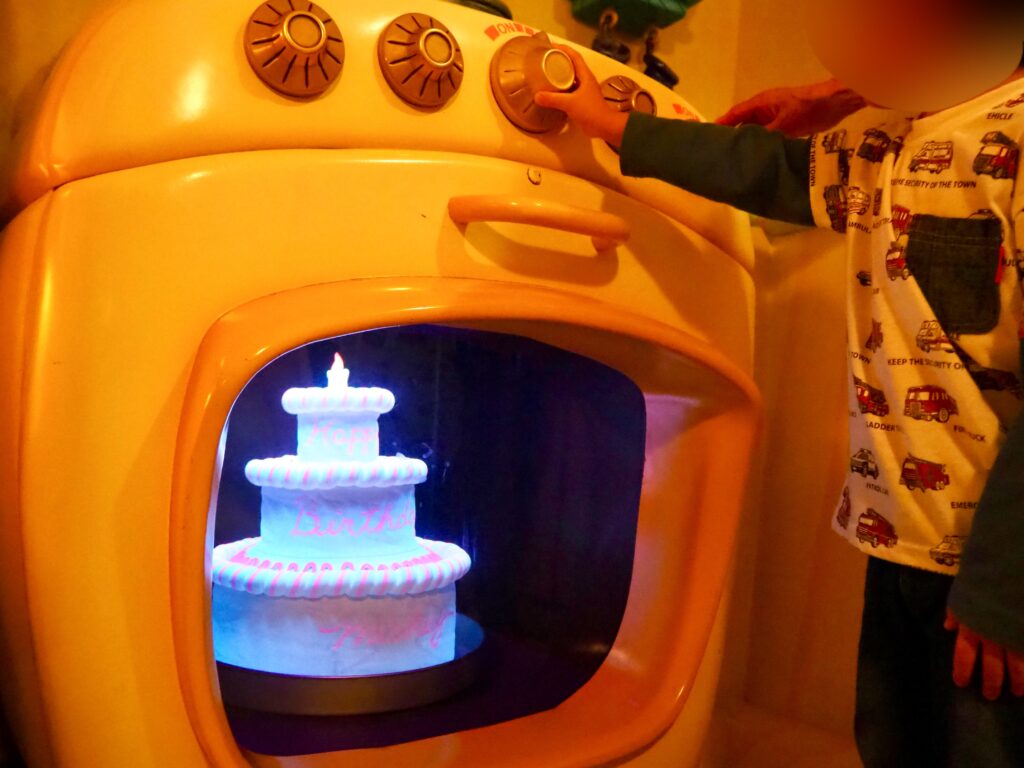 ディズニーランド　4歳とミニーの家