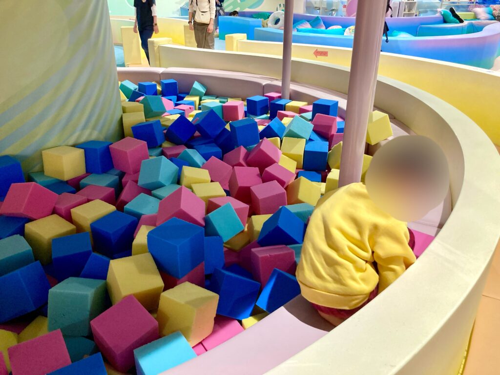 ハピピランド横浜アソビル店の遊び場の写真