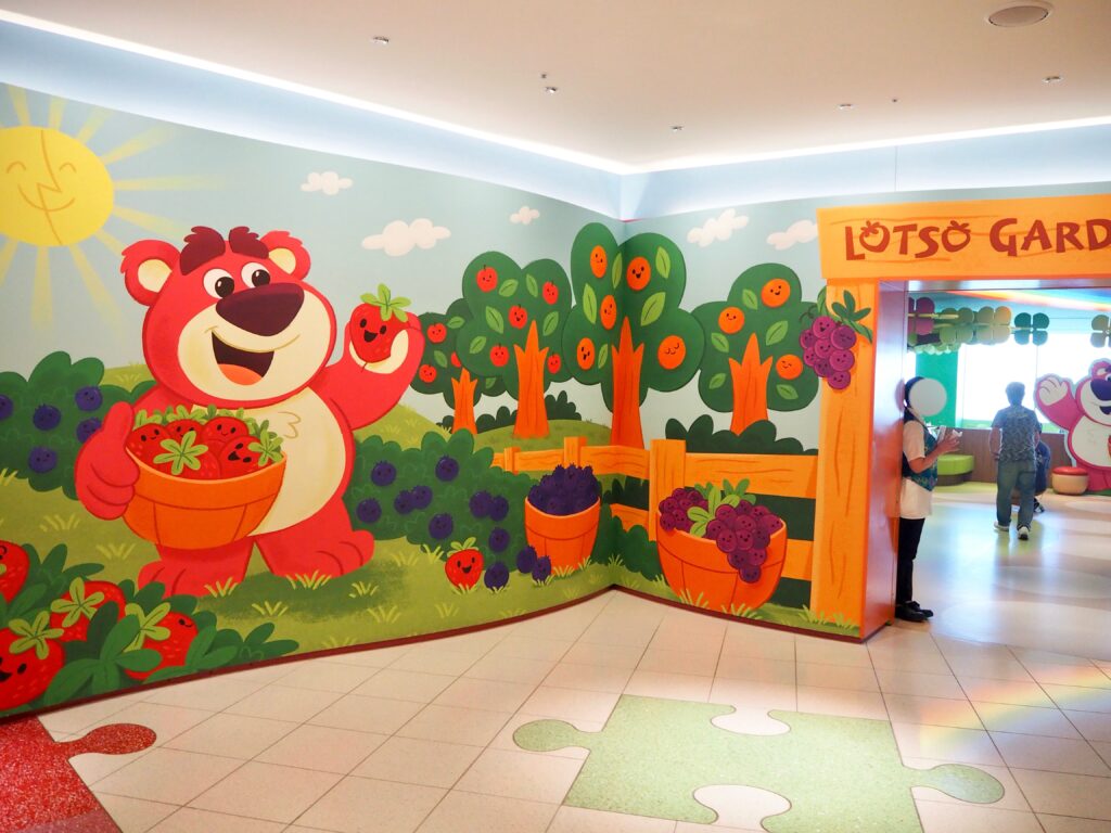 ロッツォ・ガーデンカフェの入り口の写真