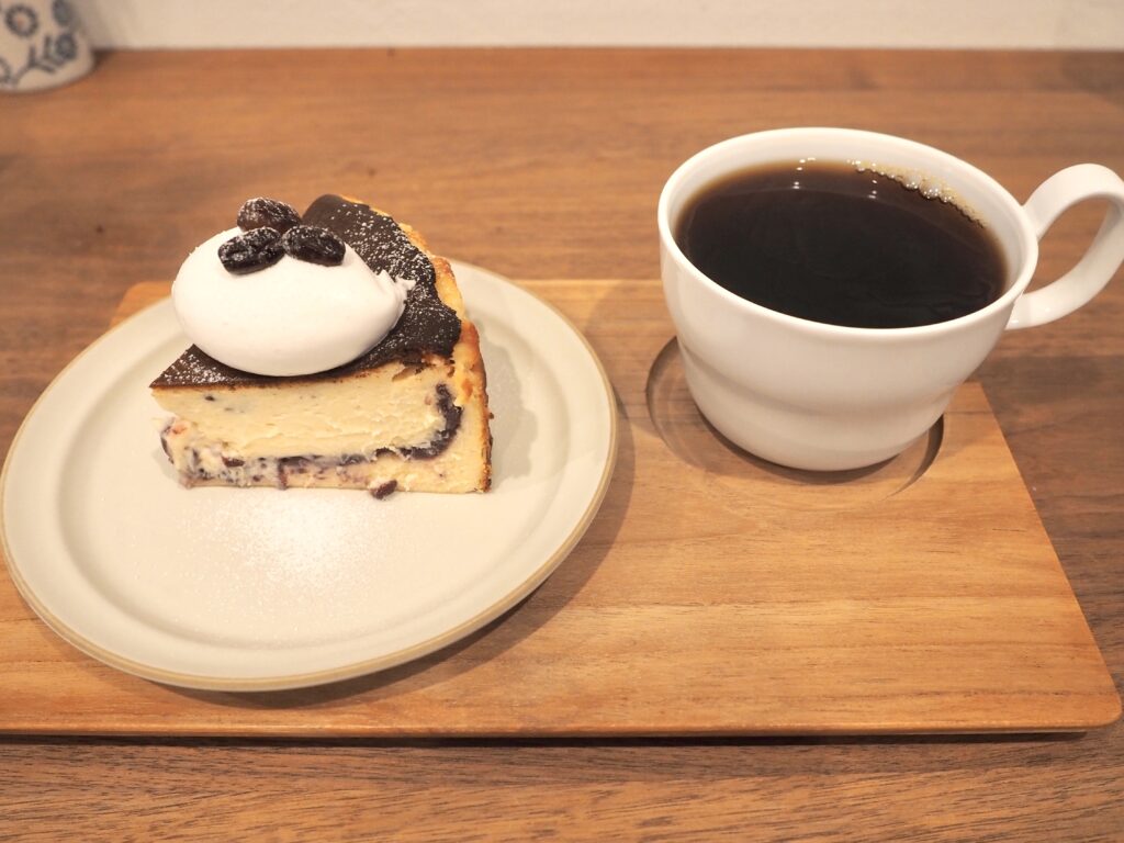 メリハリベイクのバスクチーズケーキの写真