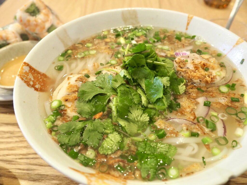 西谷のベトナム料理『BANDS」のフォーランチ