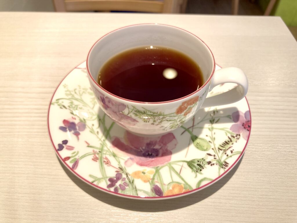 鶴ヶ峰にある「陽のあたる道」のブレンドコーヒーの写真