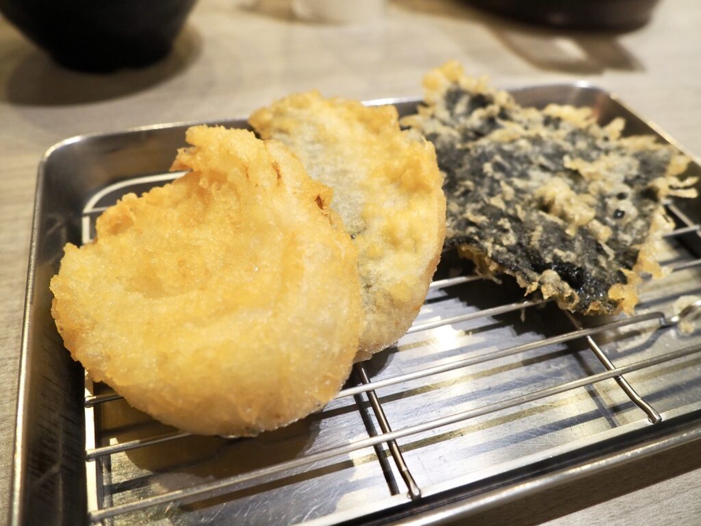 ジョイナステラス二俣川にある「博多天ぷらたかお」の天ぷら定食の写真