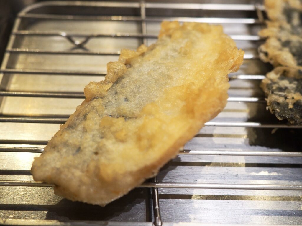 ジョイナステラス二俣川にある「博多天ぷらたかお」の平日限定ランチ定食の天ぷら