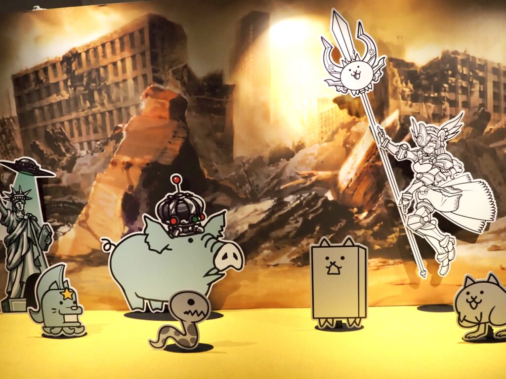 横浜で開催中の「にゃんこ大戦争展」のフォトスポットの写真（ニューヨーク）