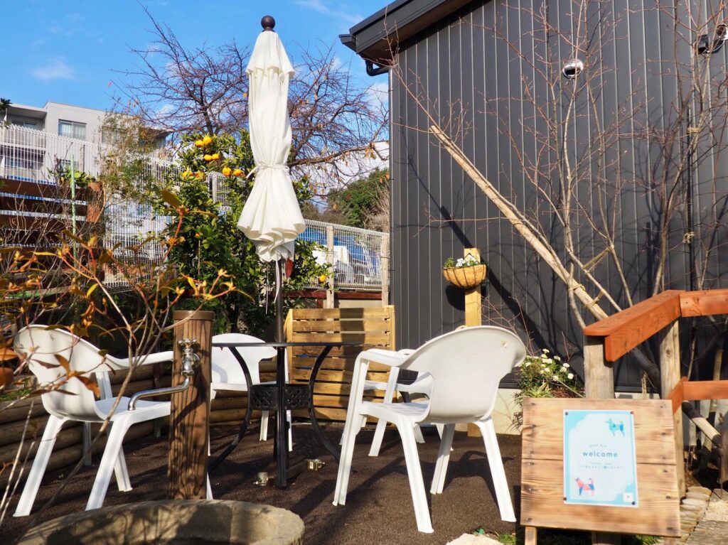 横浜・二俣川のカフェG’cafe（ジーカフェ）のテラス席（犬OK）