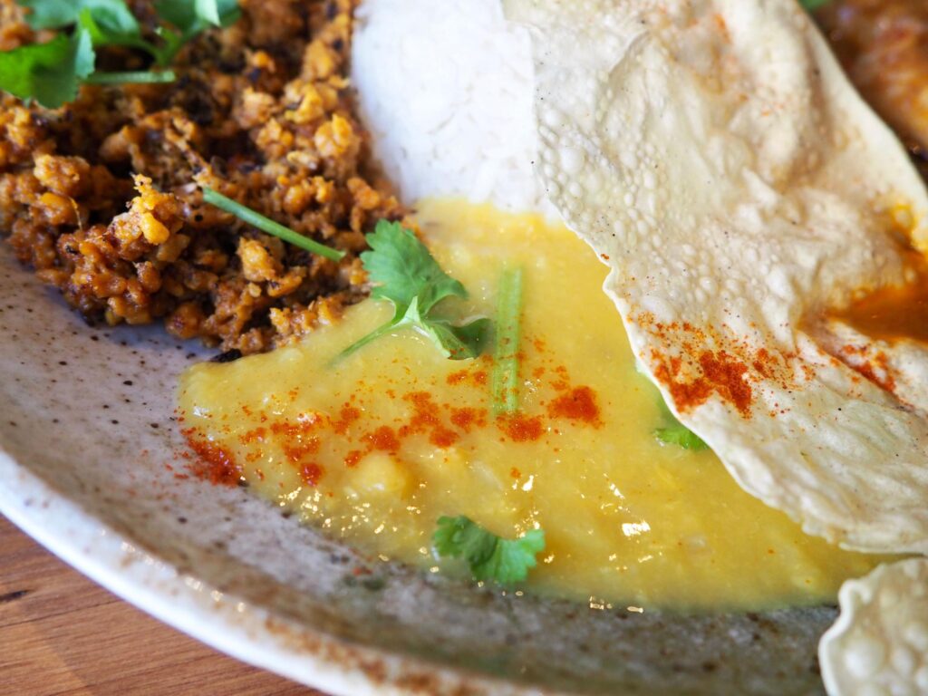 マジェマジェのダル（豆カレー）
