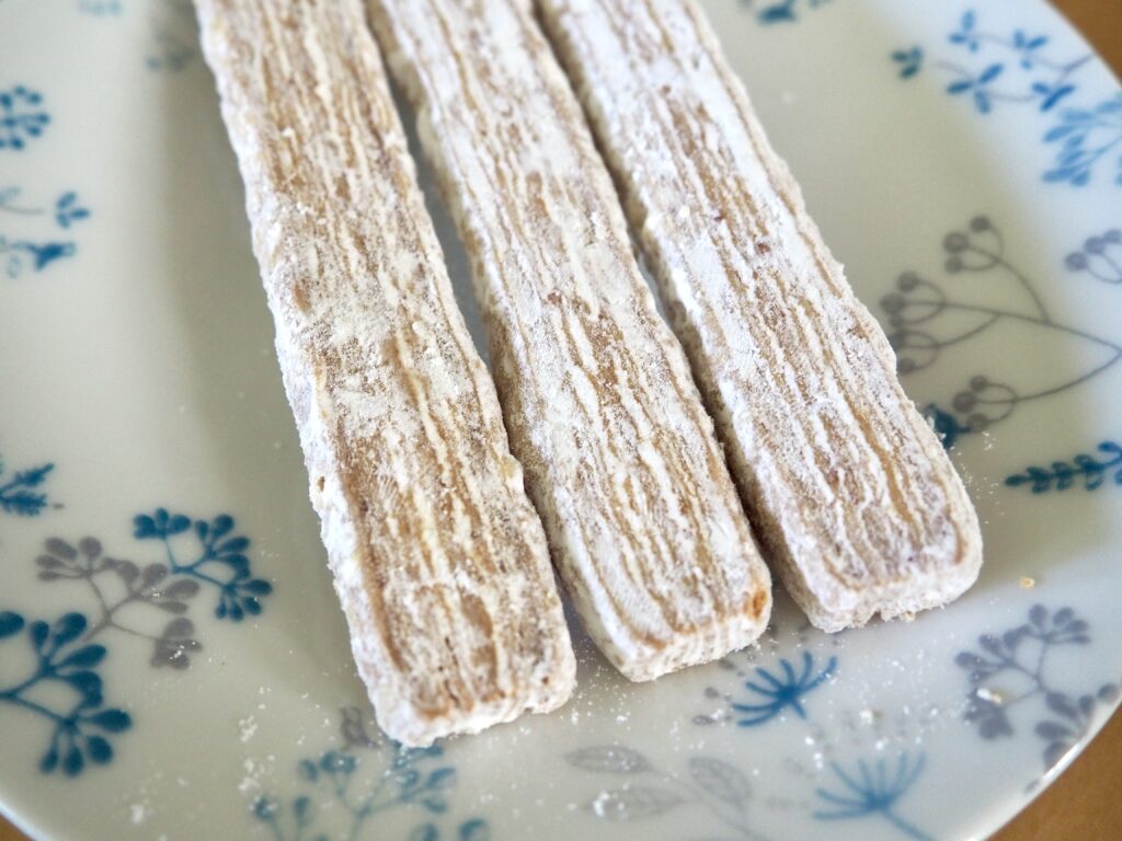湘南台の人気ケーキ店・湘南クリエイティブガトー「葦（あし）」湘南台店の湘南チーズパイの写真