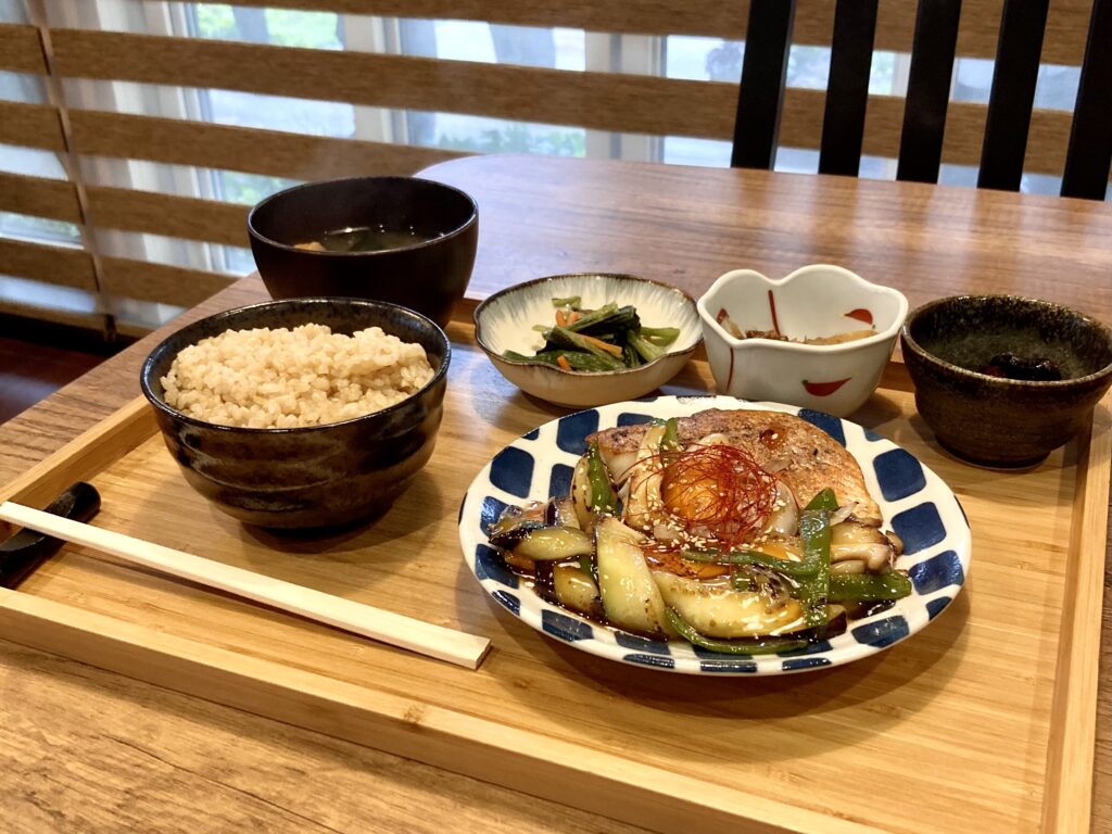 大和にあるご飯や「橙」のお魚ランチ