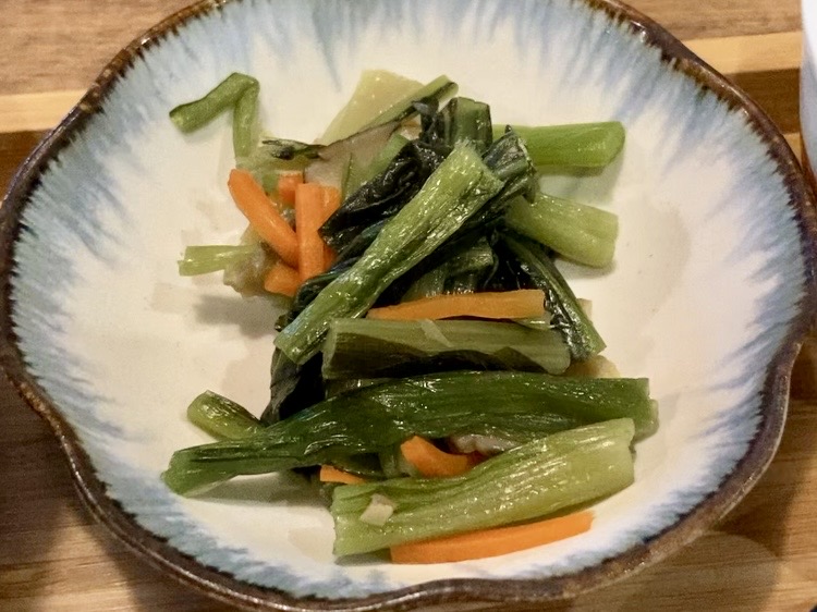 大和にあるご飯や「橙」の小鉢の写真（おひたし）